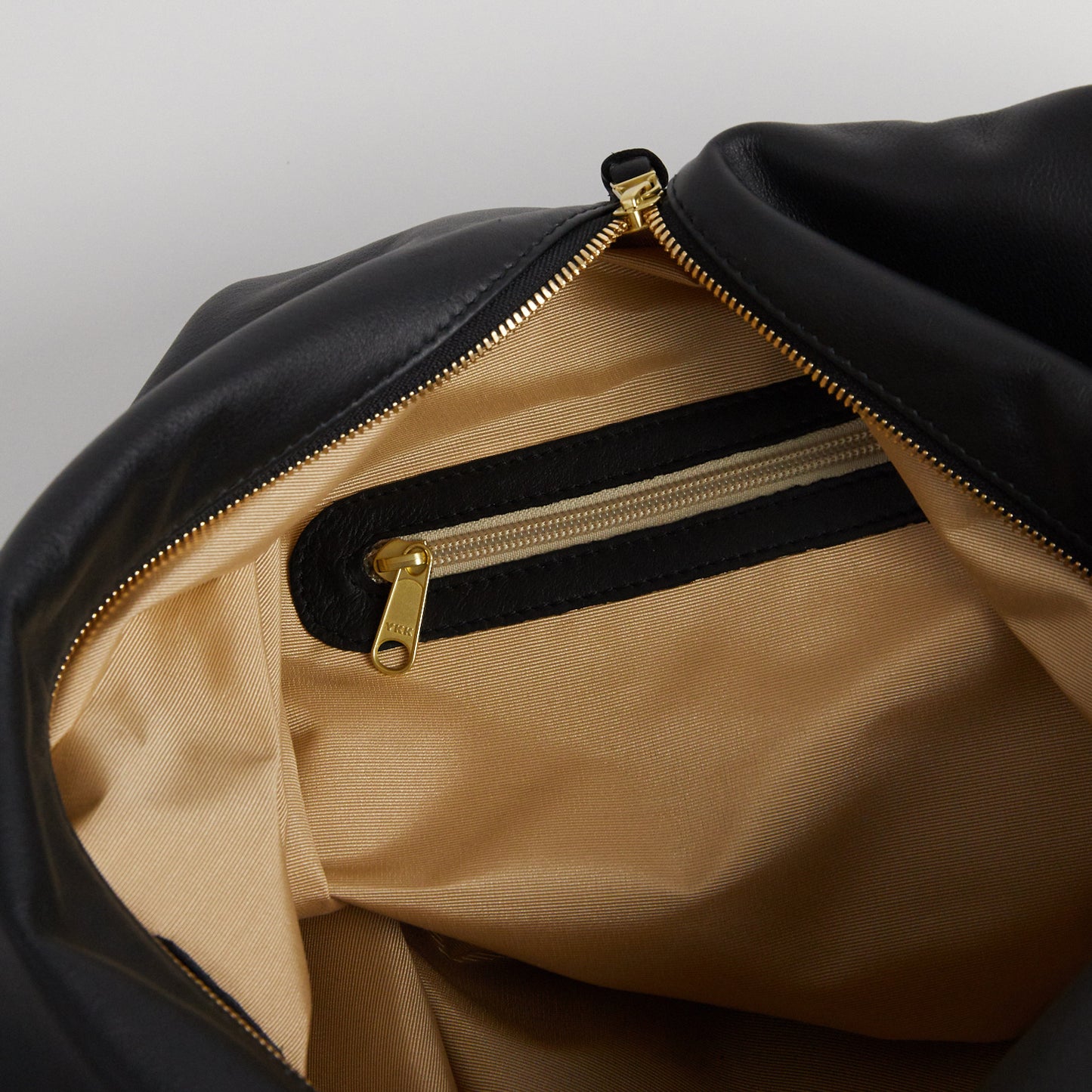 EARLY 4V Bag