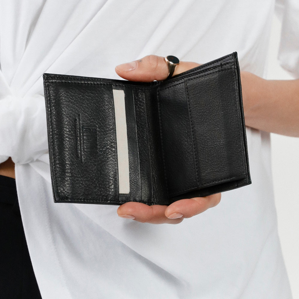 EARLY Rhomboid M Wallet