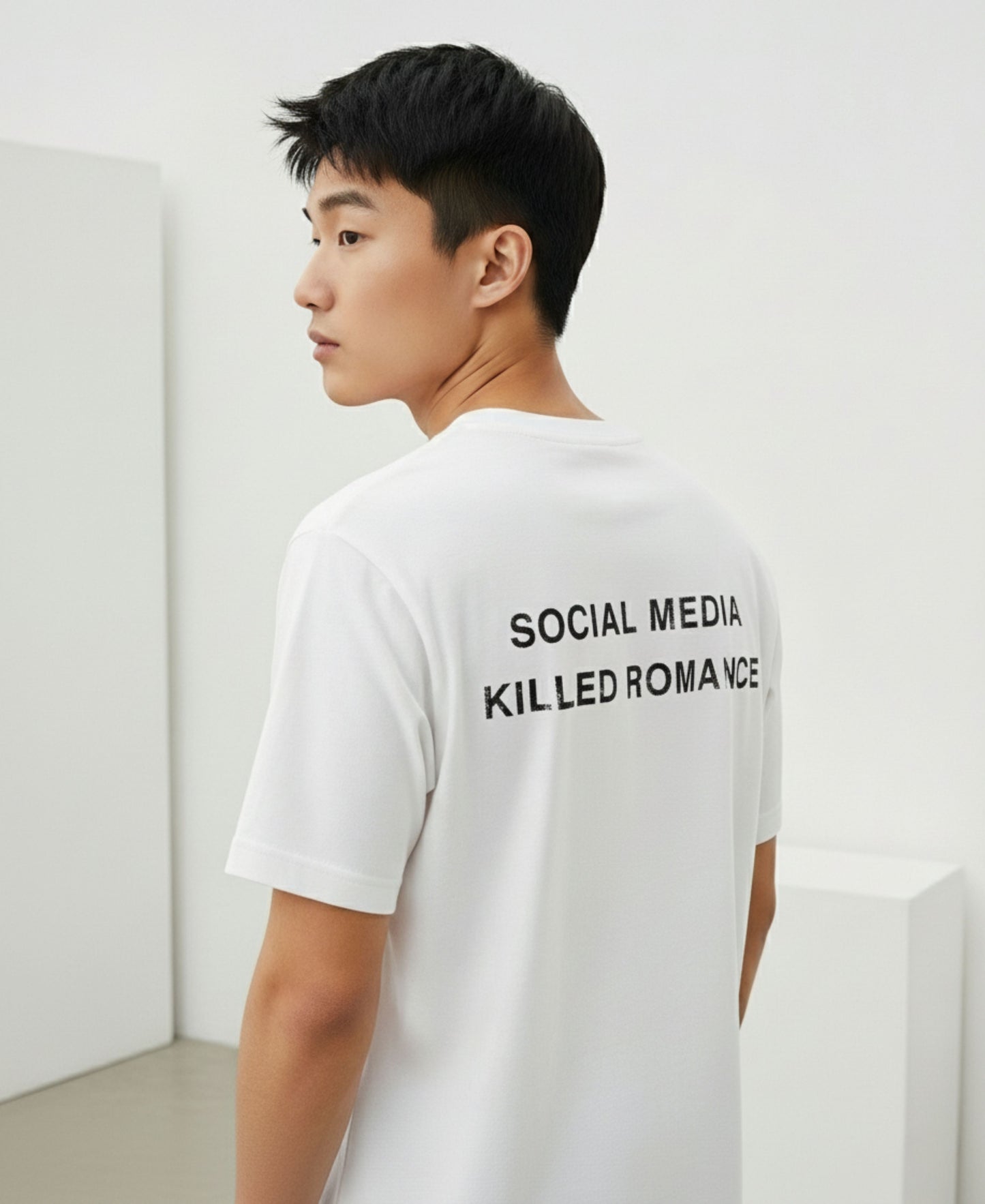 ROMANCE Tee